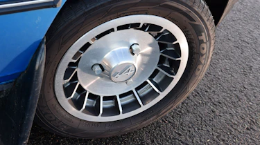 Renault 5 Alpine - wheel