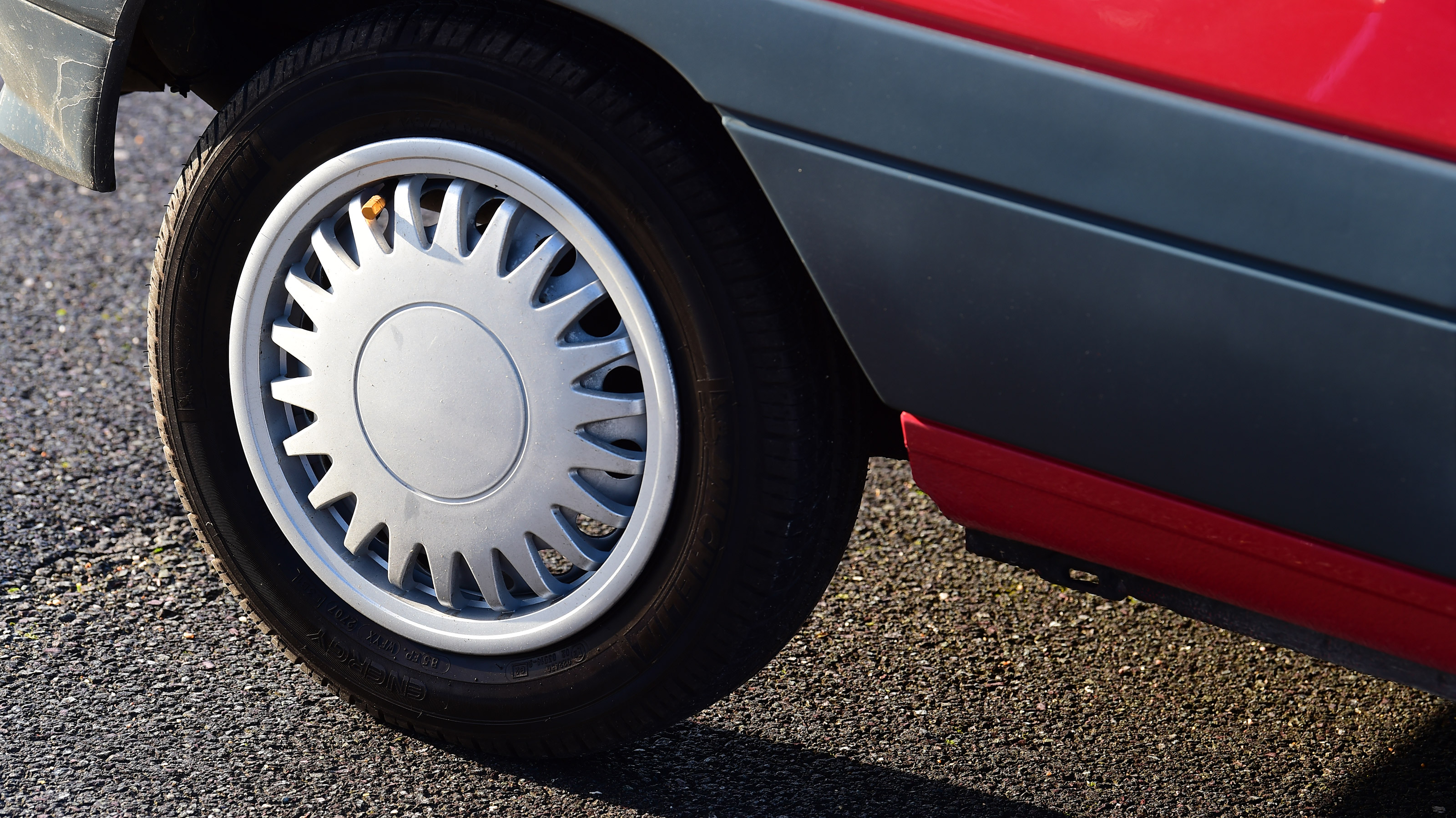 Renault 5 Campus - wheel