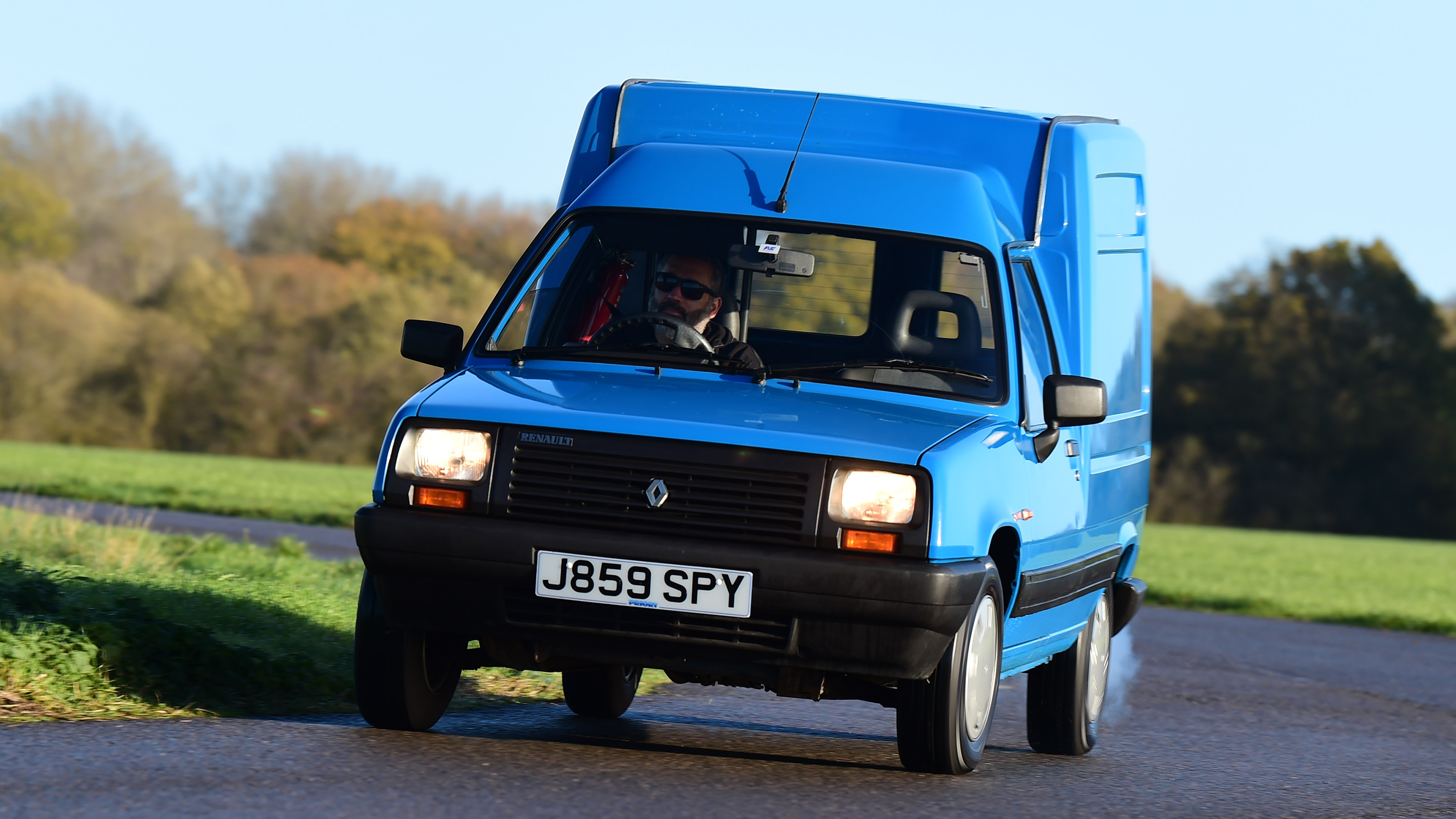Renault 5 Extra - front