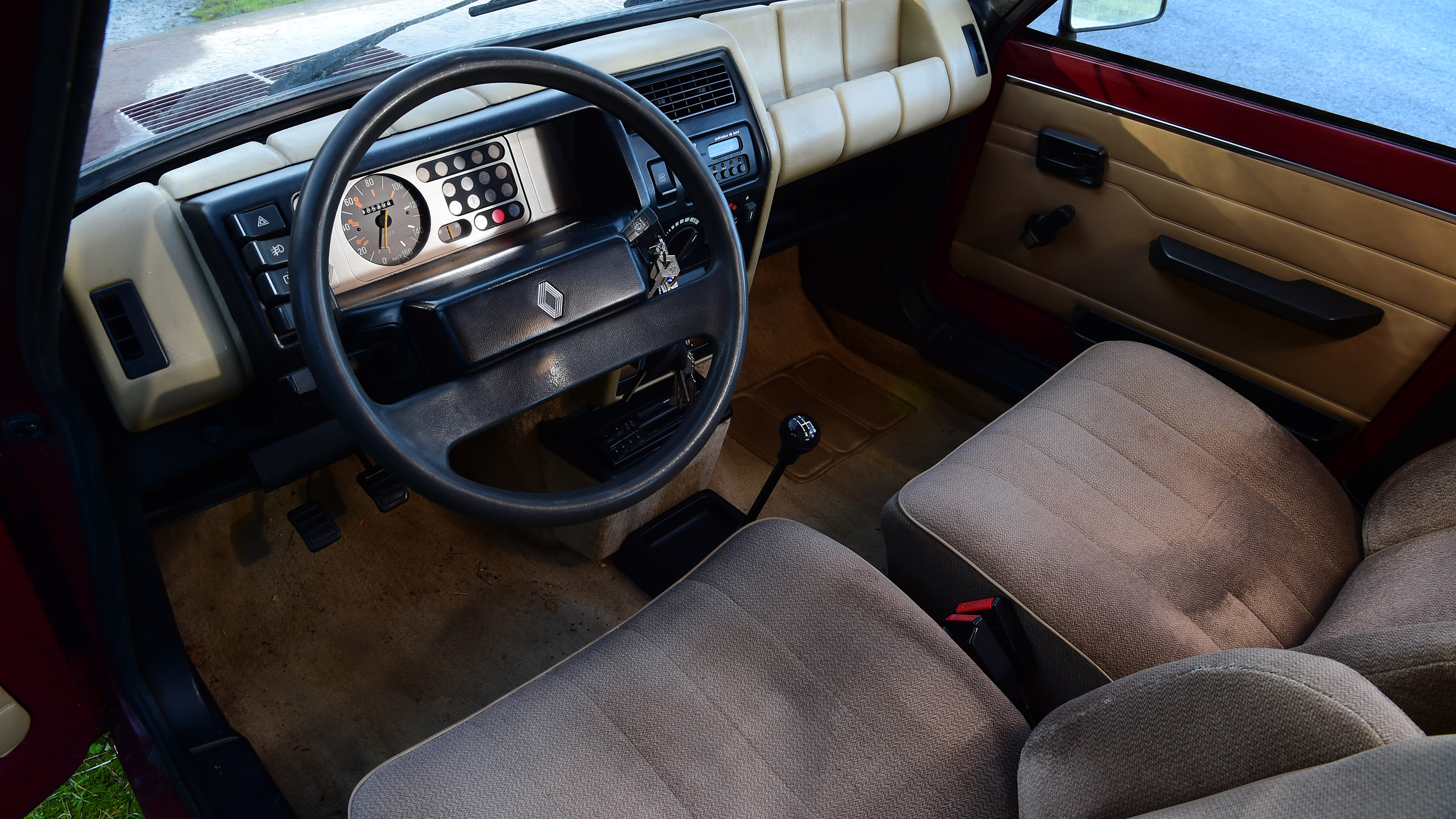 Renault 5 GTL - dash