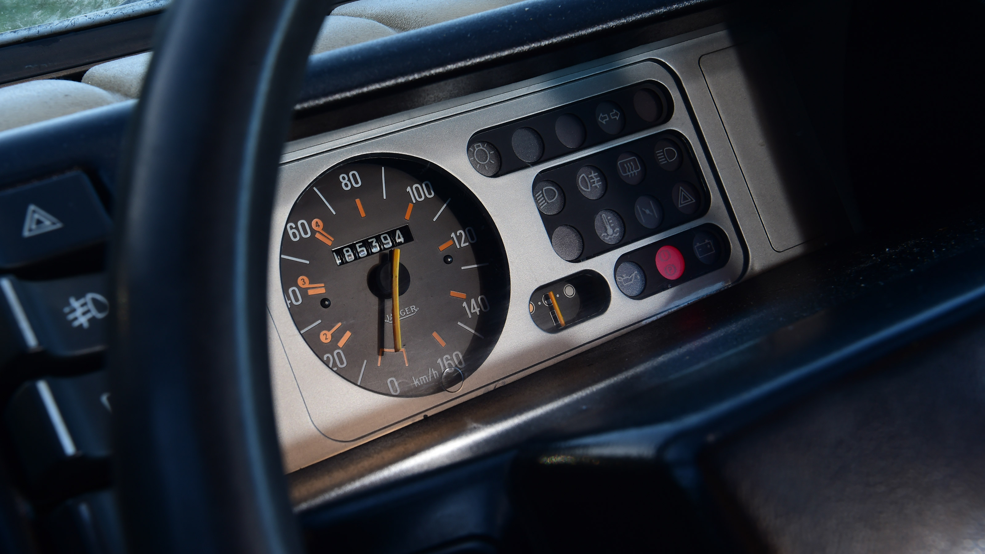 Renault 5 GTL - dials