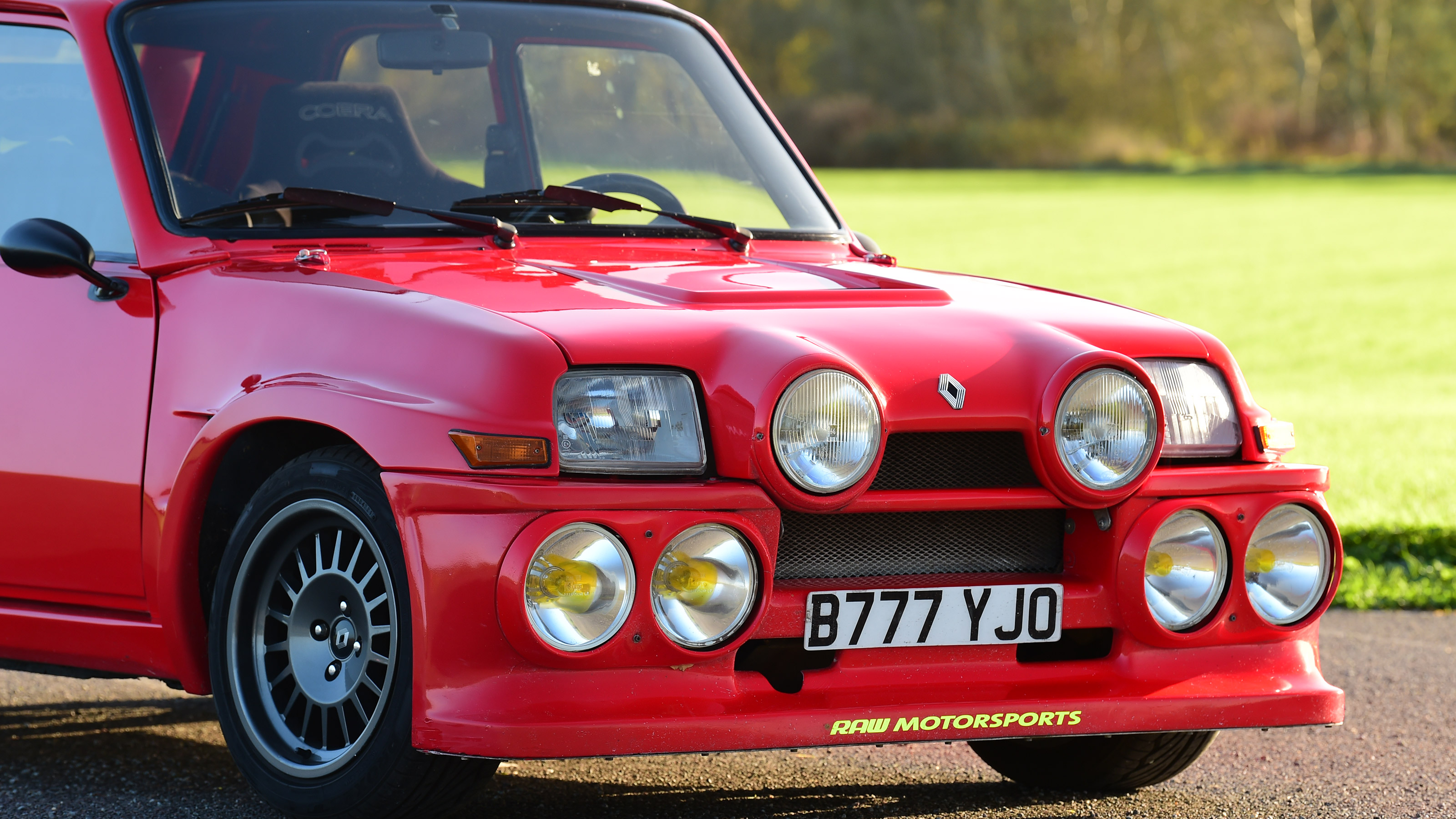 Renault 5 Turbo 2 - front detail
