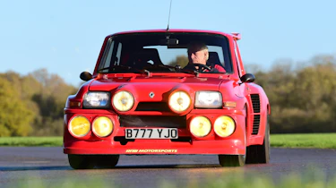 Renault 5 Turbo 2 - front cornering