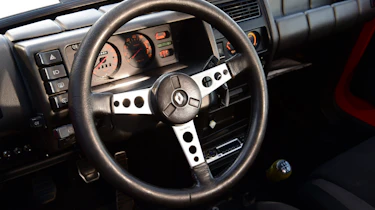 Renault 5 Turbo 2 - steering wheel