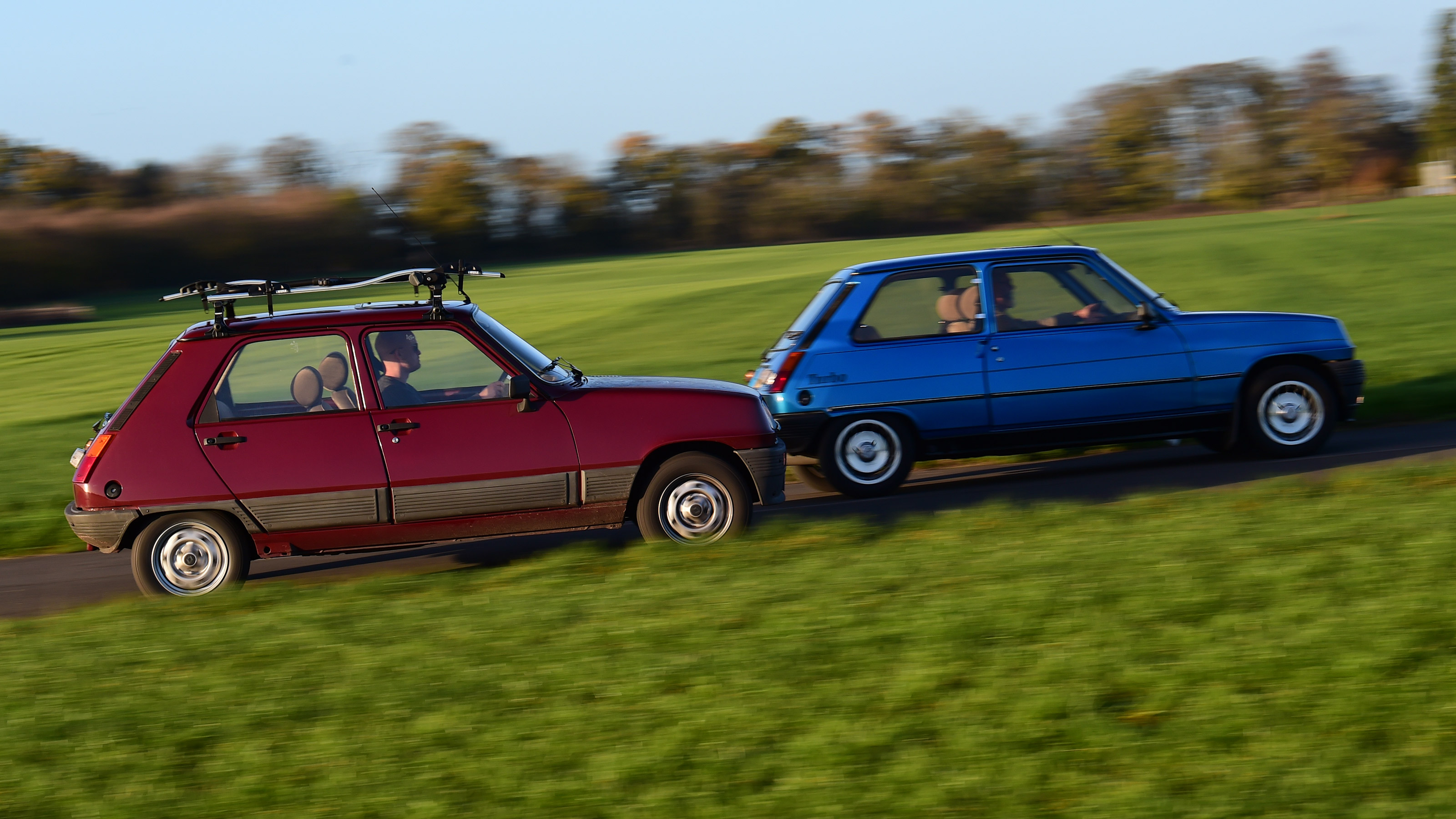 Renault 5 group test - side