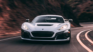 Rimac Nevera - front tracking