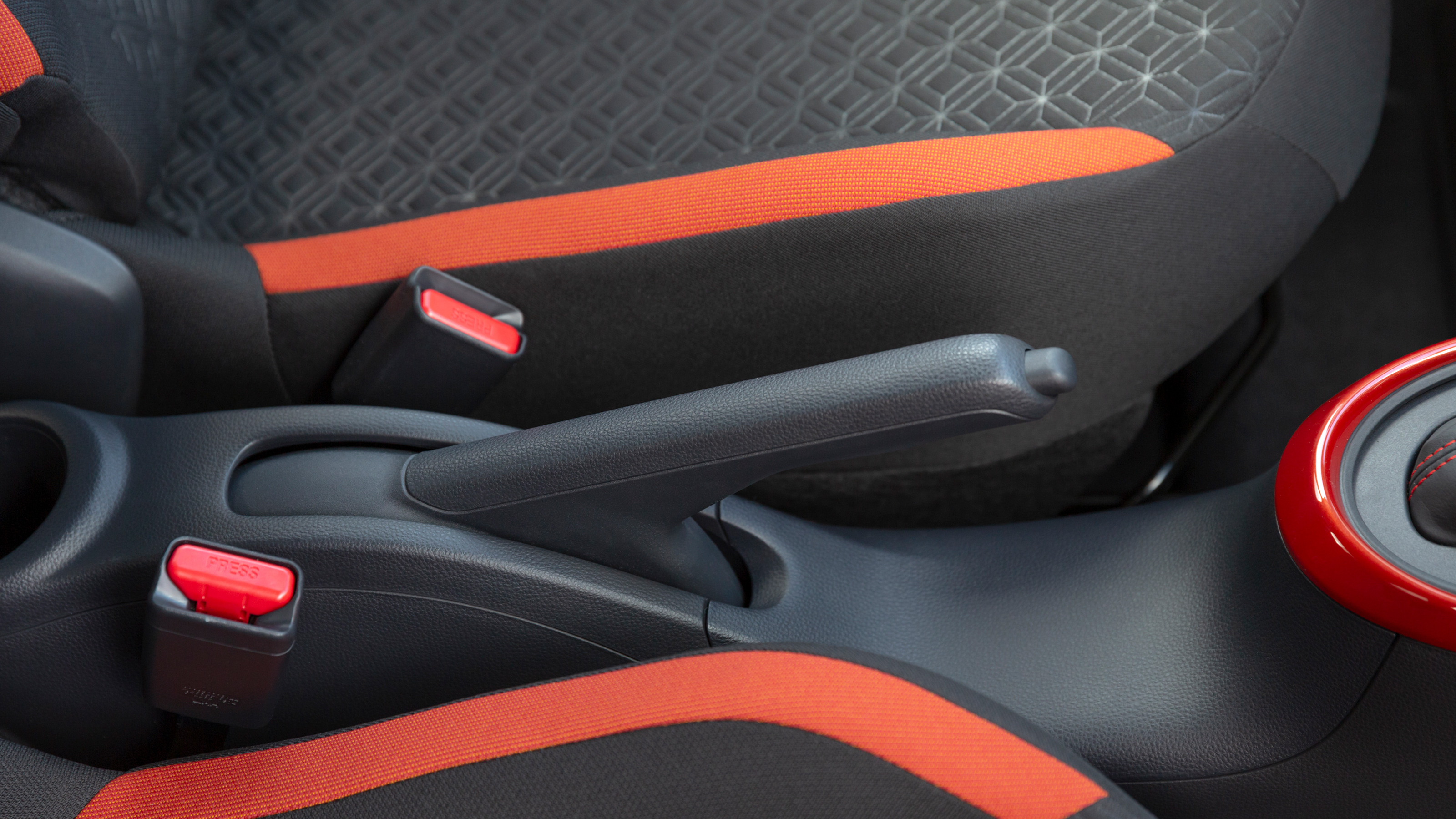 Toyota Aygo X Air Edition - handbrake