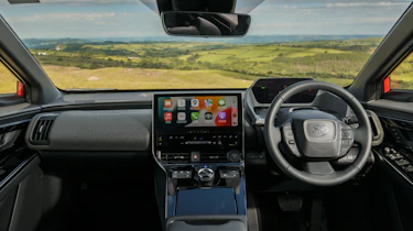 Toyota bZ4X FWD - interior