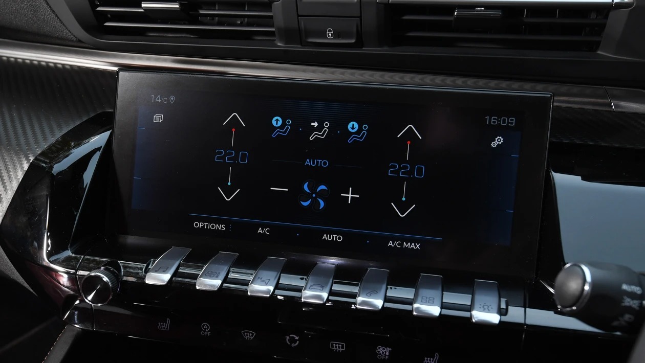 Used Peugeot 508 Mk2 - infotainment