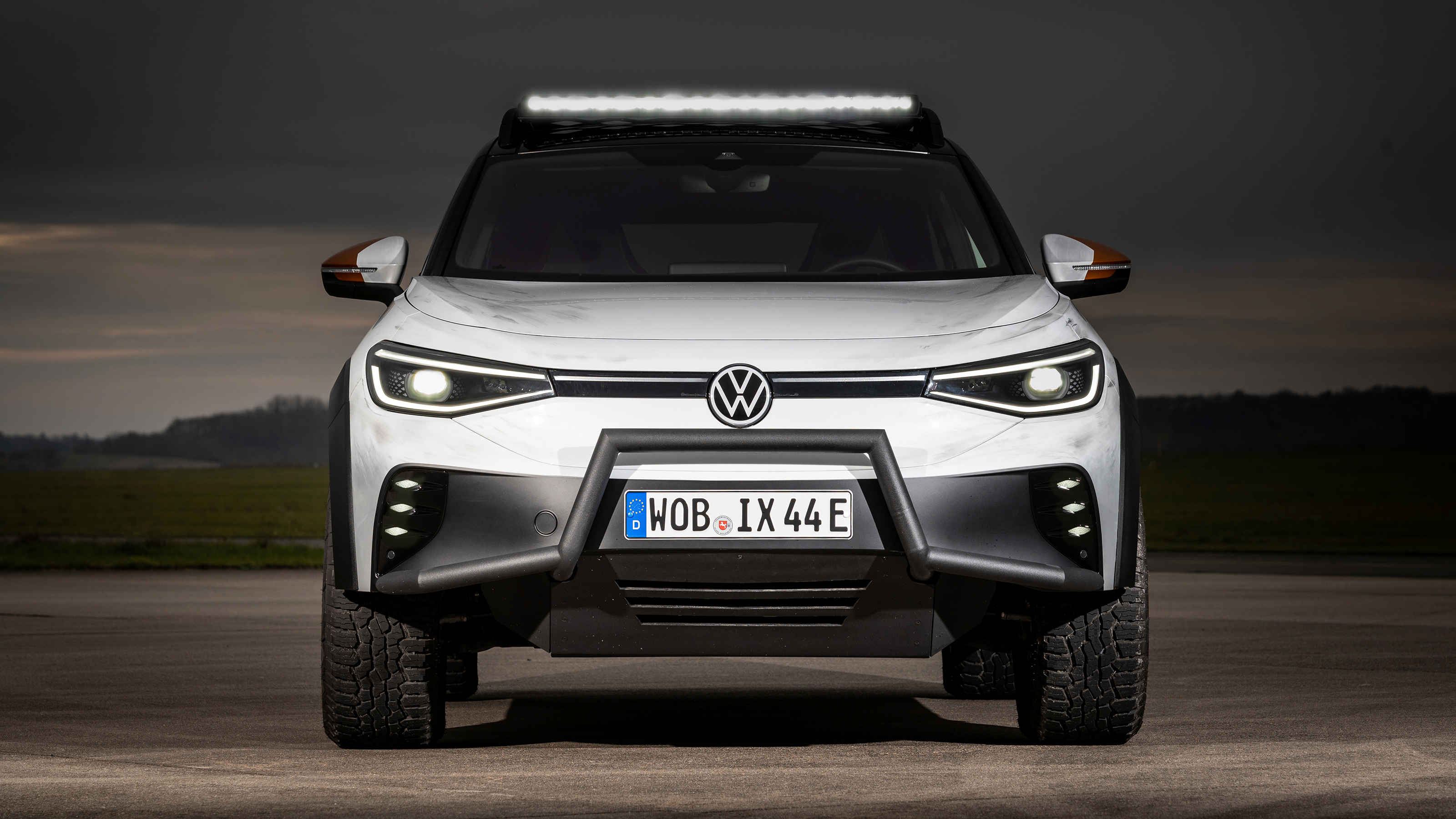 Volkswagen ID Xtreme - front static