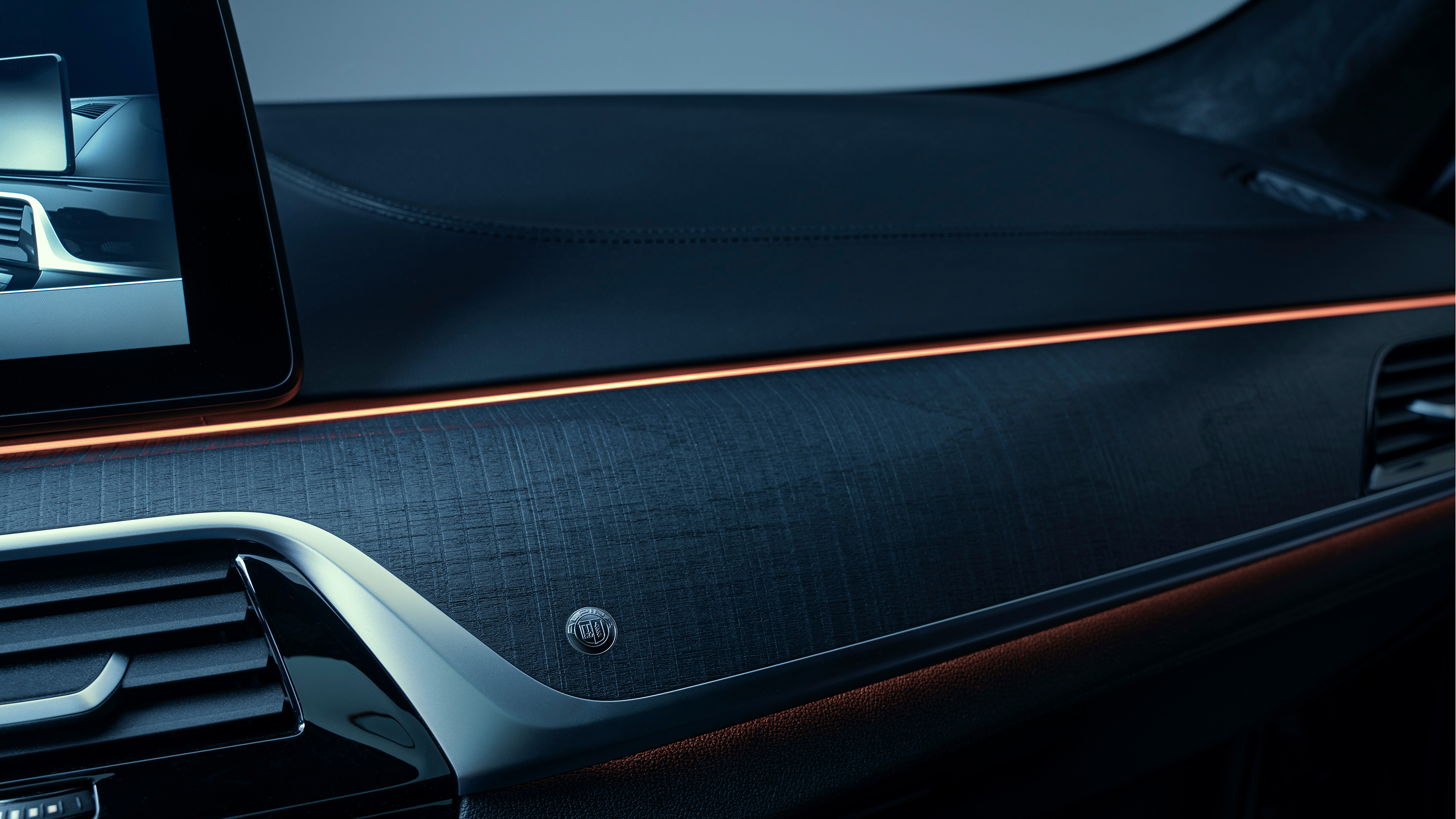 Alpine B5 GT - dashboard stitching