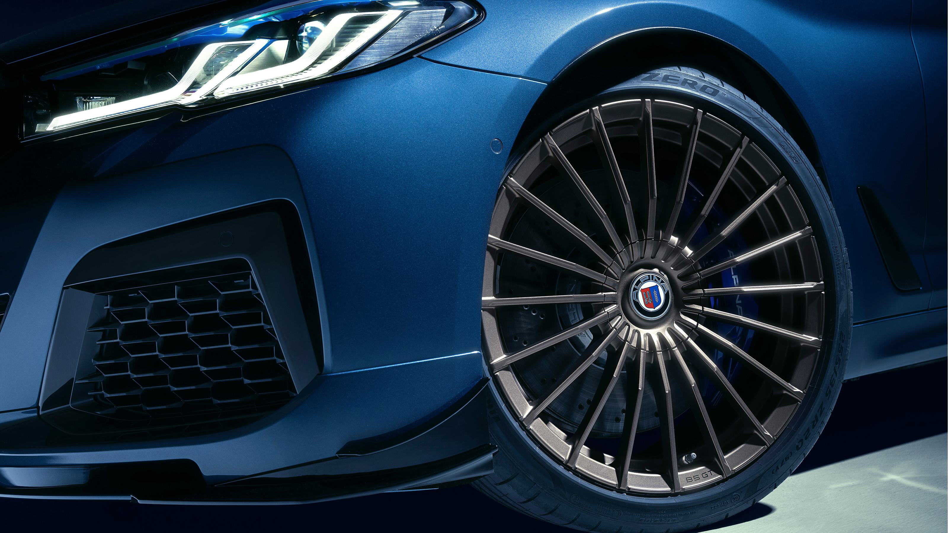 Alpine B5 GT - front N/S wheel