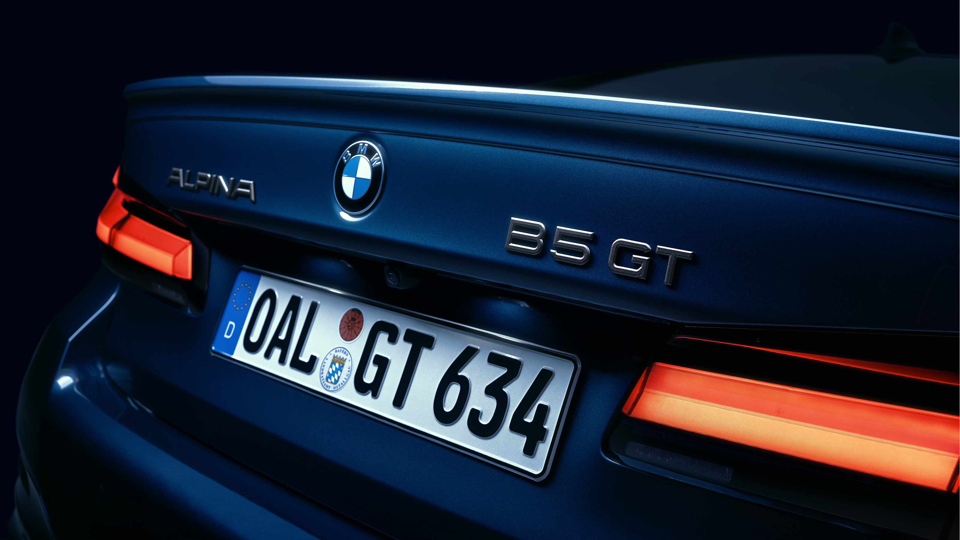 Alpine B5 GT - taillights and badging