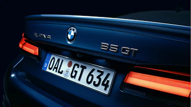 Alpine B5 GT - taillights and badging