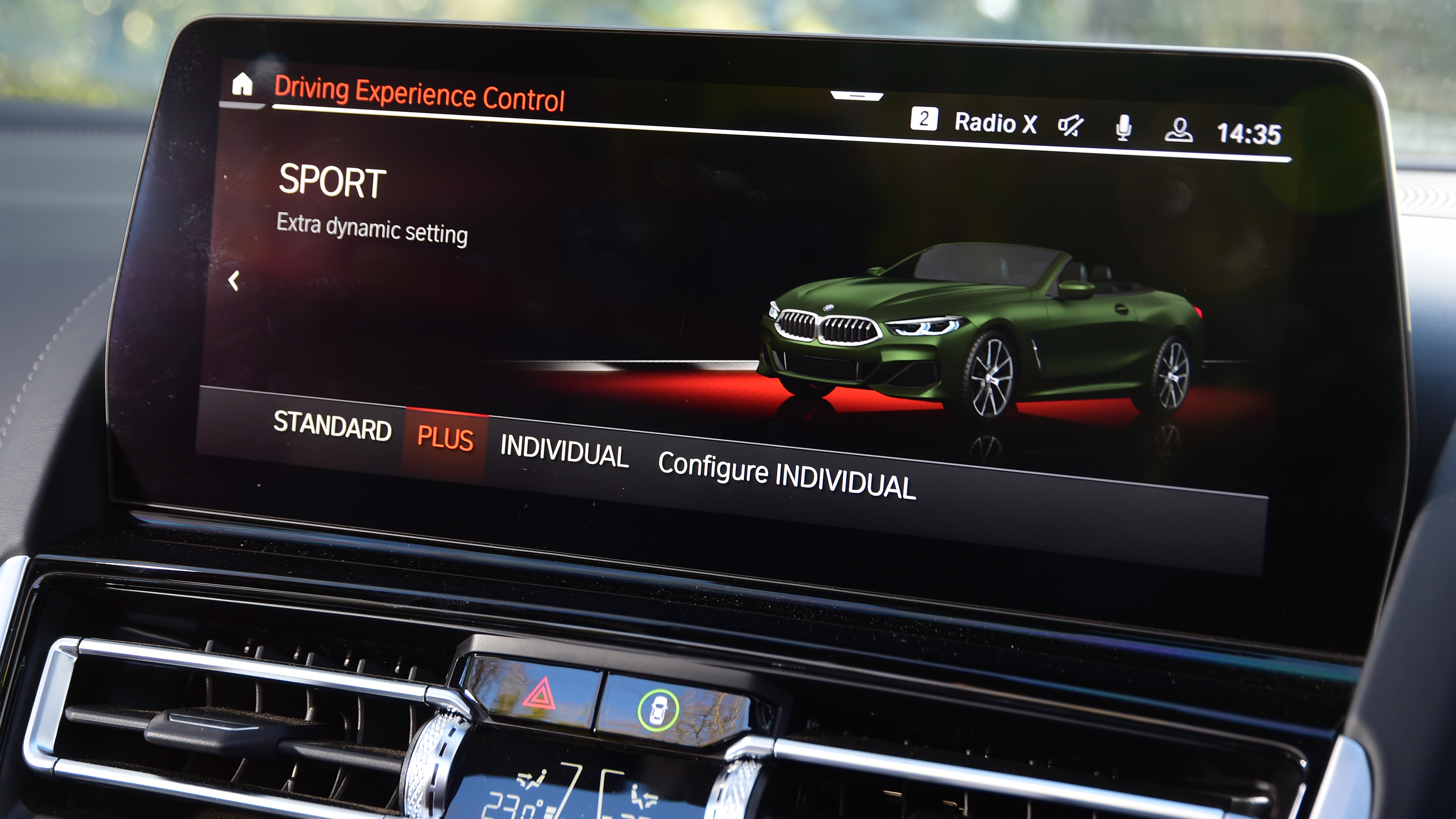 BMW M850i - infotainment