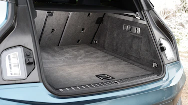 BMW iX M60 - boot