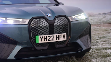 BMW iX M60 - grille
