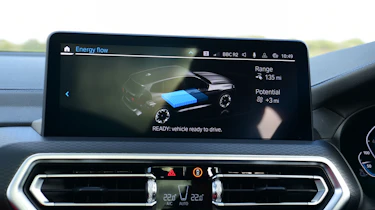 BMW iX3 - infotainment screen