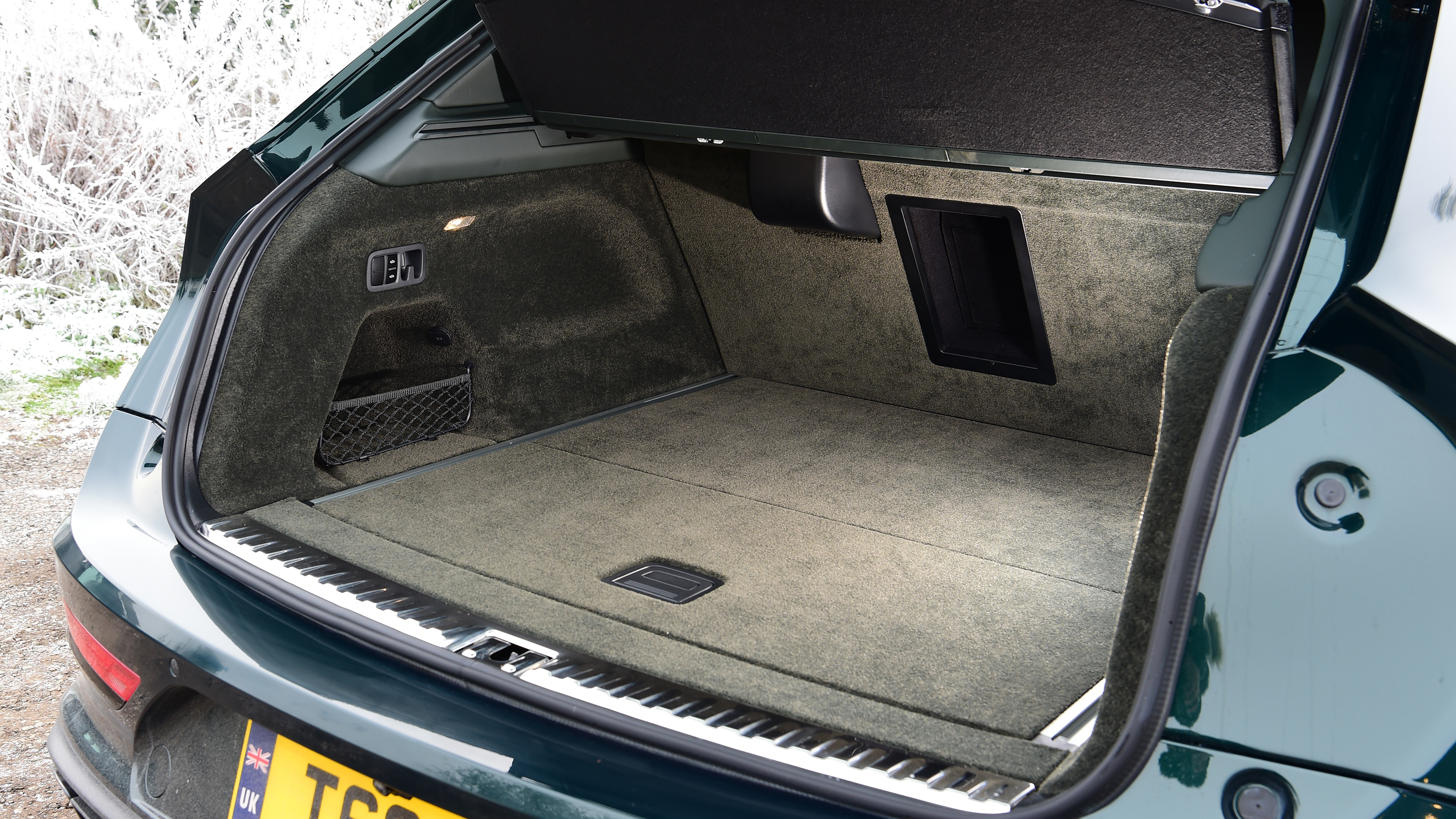 Bentley Bentayga EWB - boot