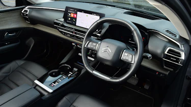Citroen C5 X Shine - interior