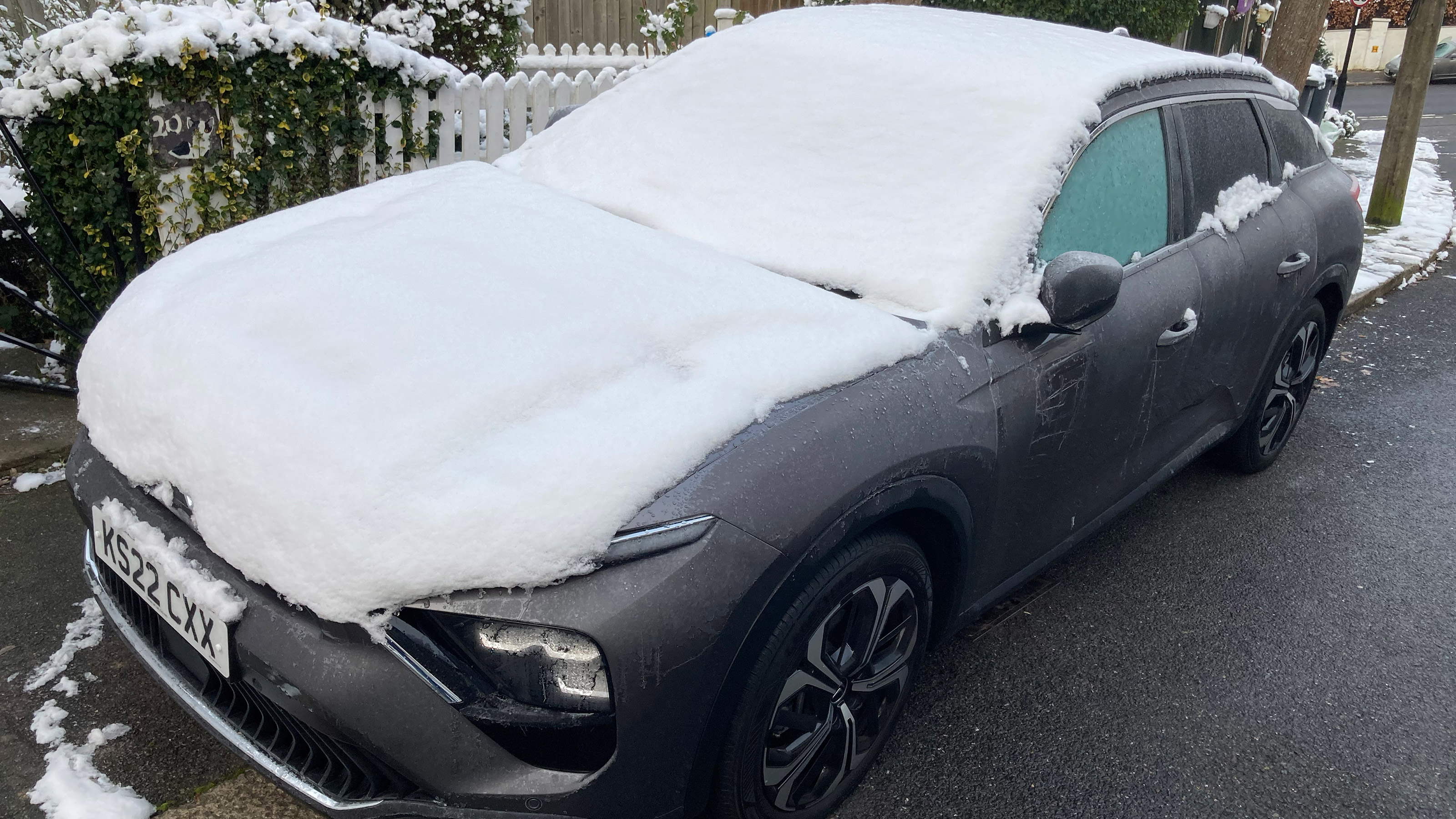 Citroen C5 X Shine - snow
