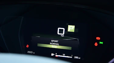 Citroen C5 X Shine - dials