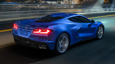 Chevrolet Corvette E-Ray (blue) - rear tracking (night)