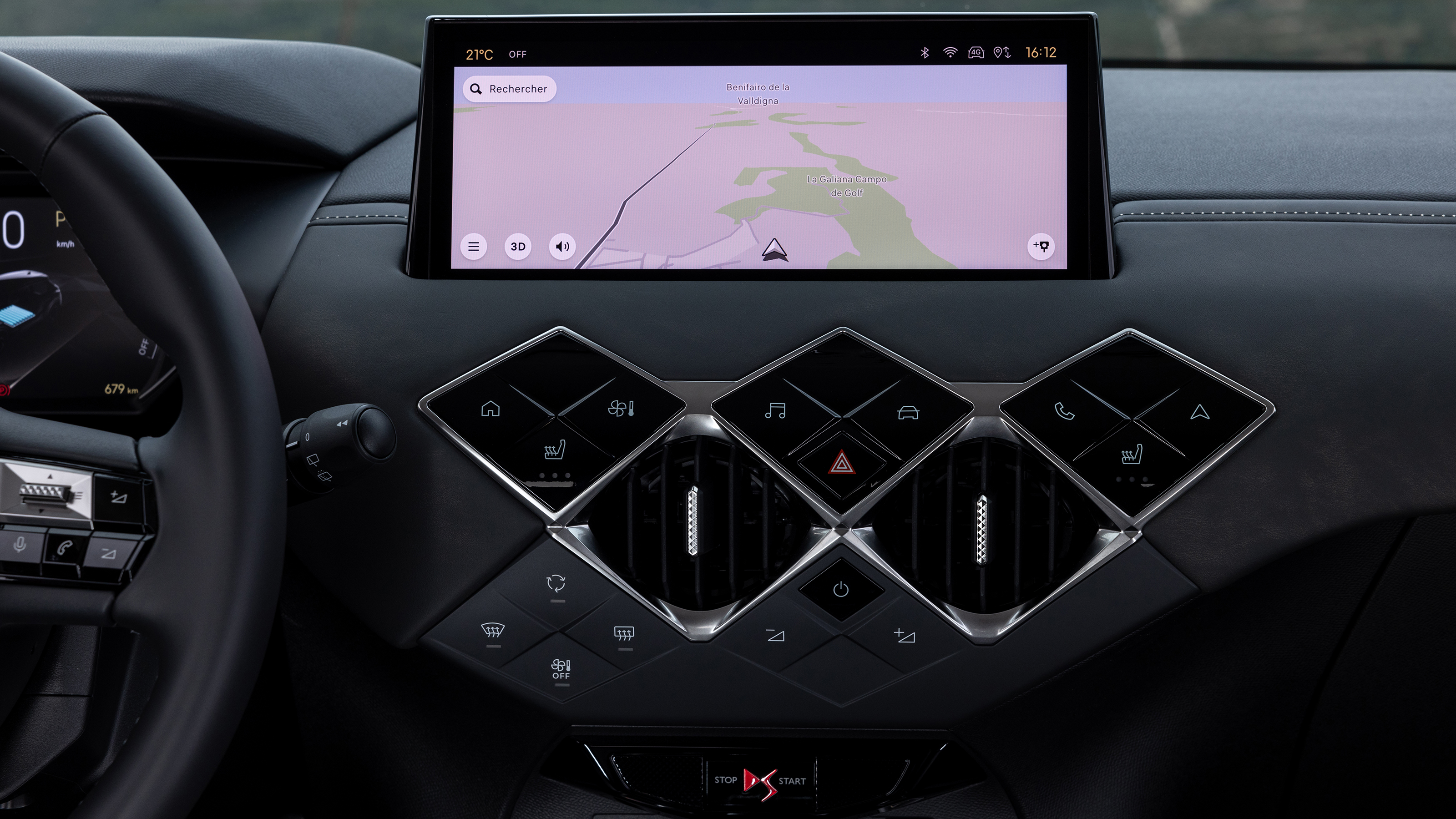 DS 3 E-Tense - infotainment screen