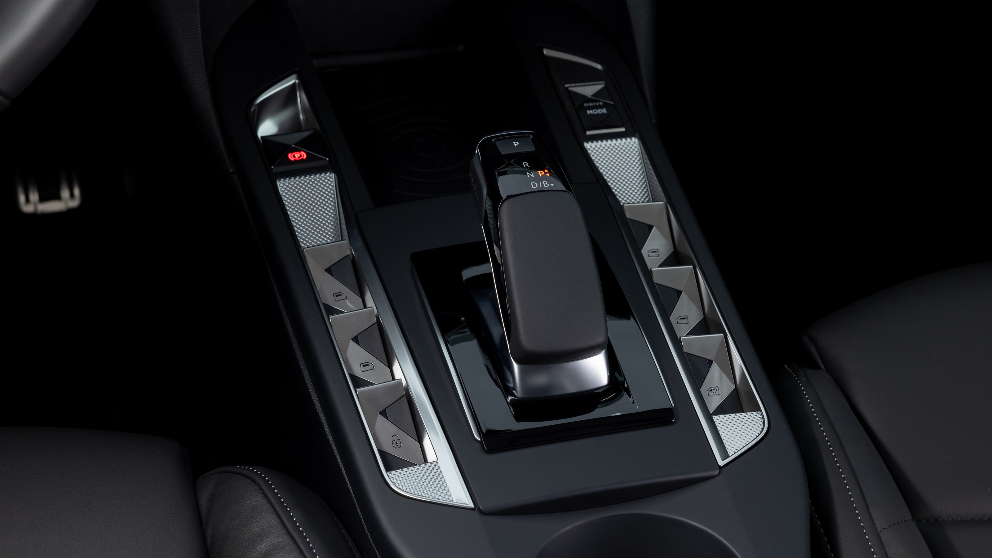 DS 3 E-Tense - gear selector