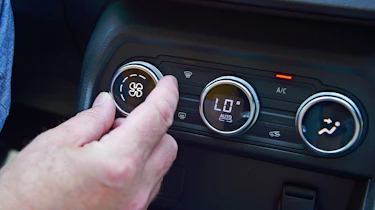 Dacia Jogger long termer - climate controls