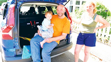Dacia Jogger long termer - sitting in boot