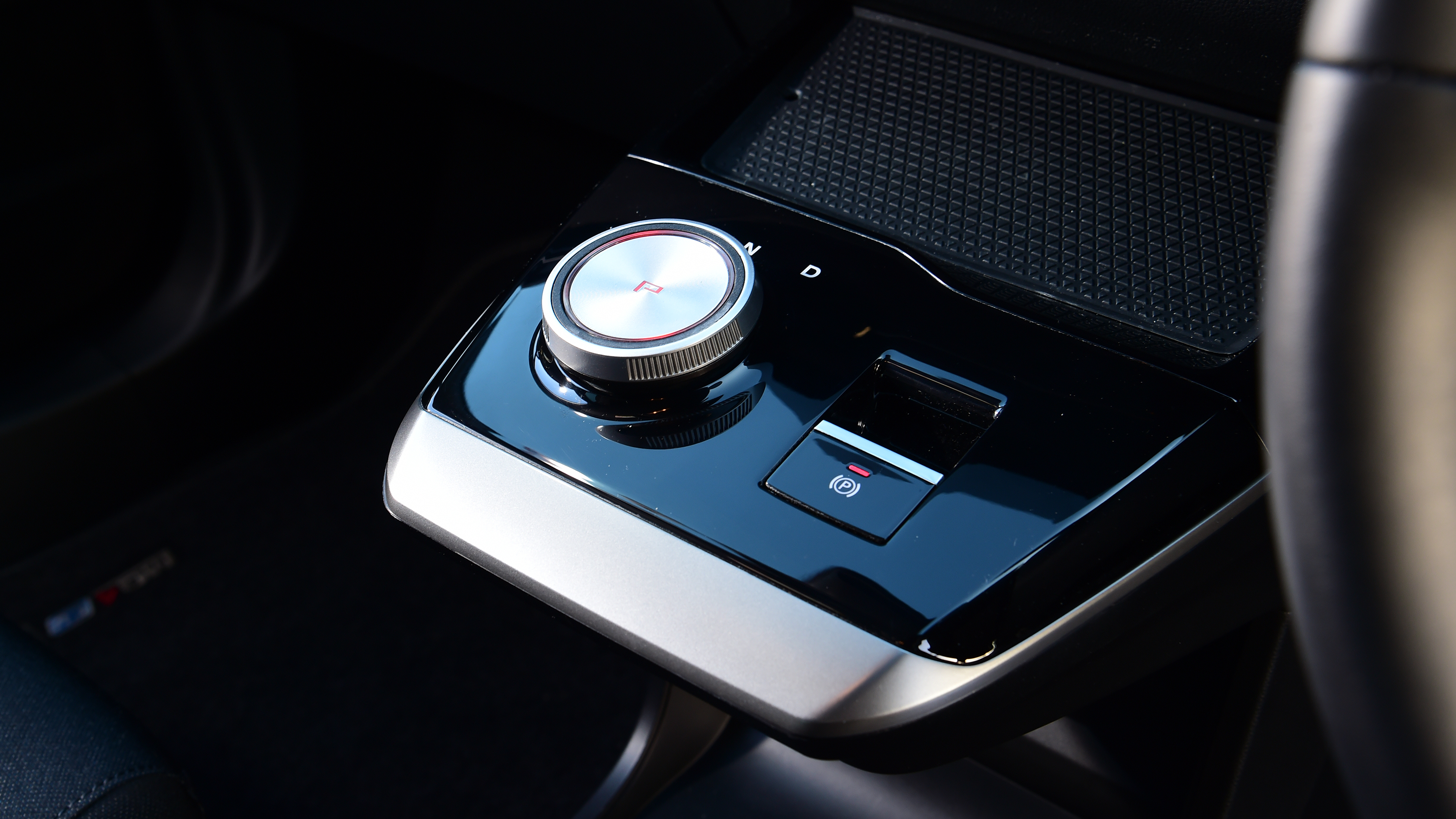 MG4 - gear selector