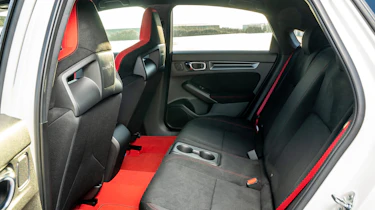 Honda Civic Type R FL5 - rear seats