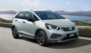 Honda Jazz Advance Sport - front tracking