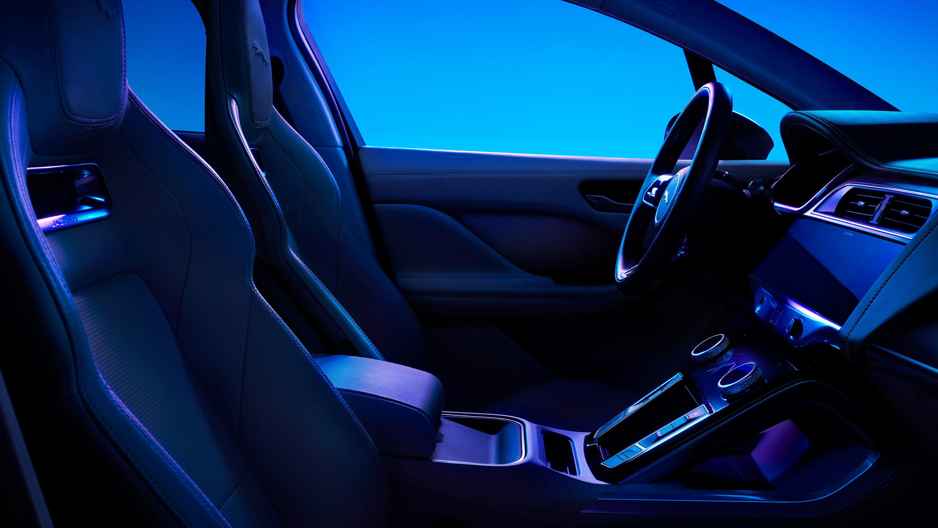 Jaguar I-Pace - interior