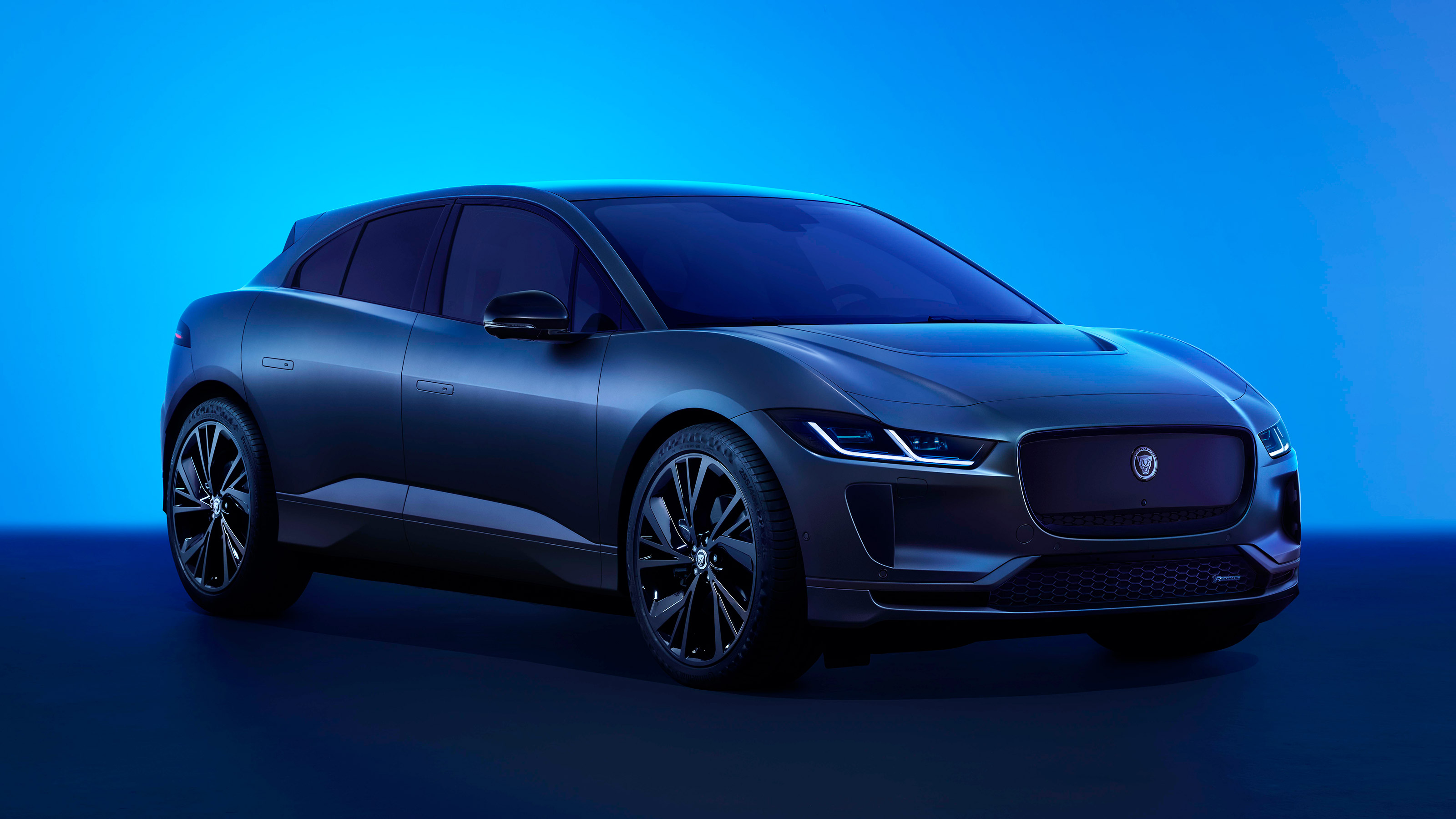 Jaguar I-Pace - front static