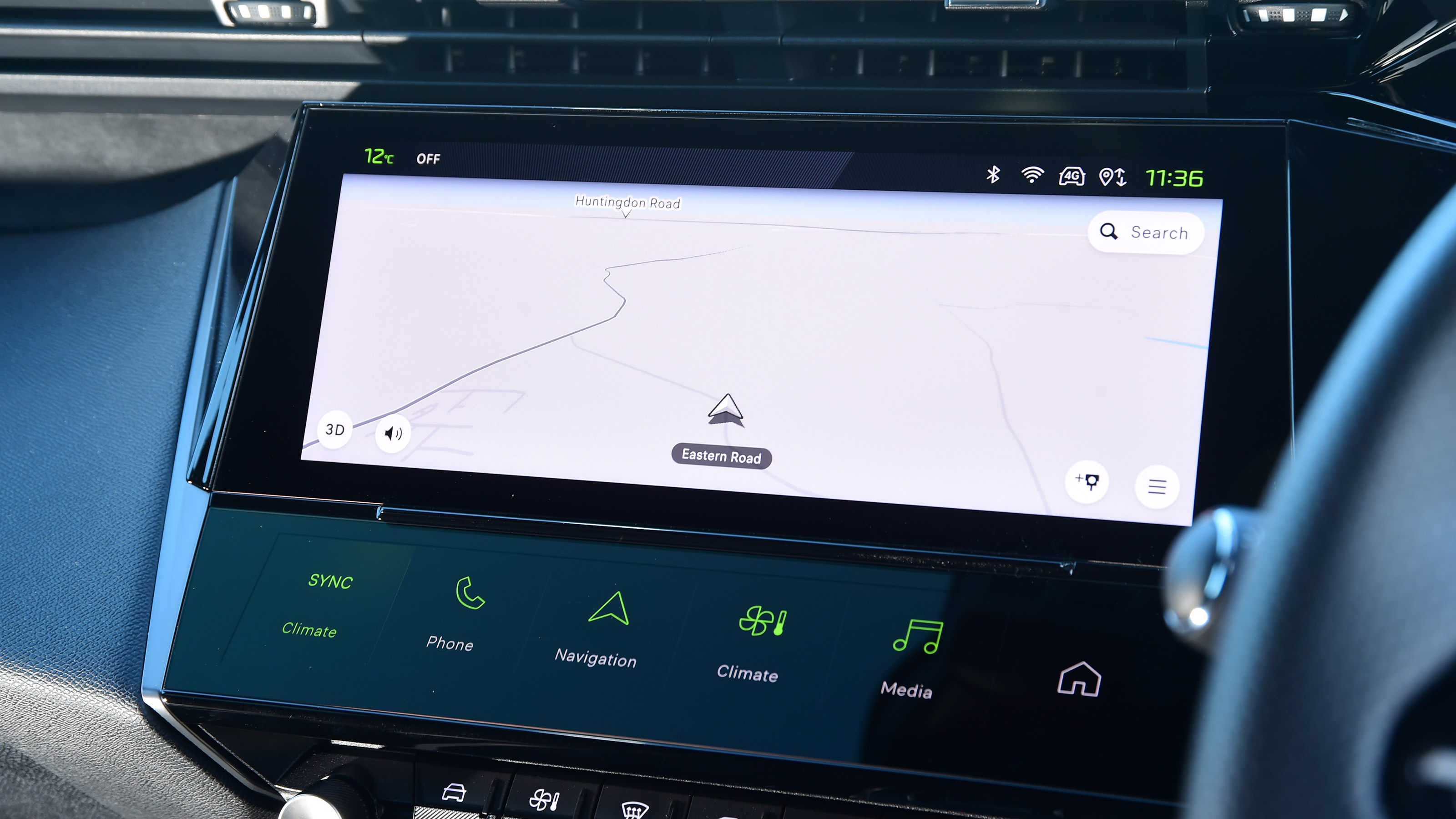 New Peugeot 308 diesel - infotainment
