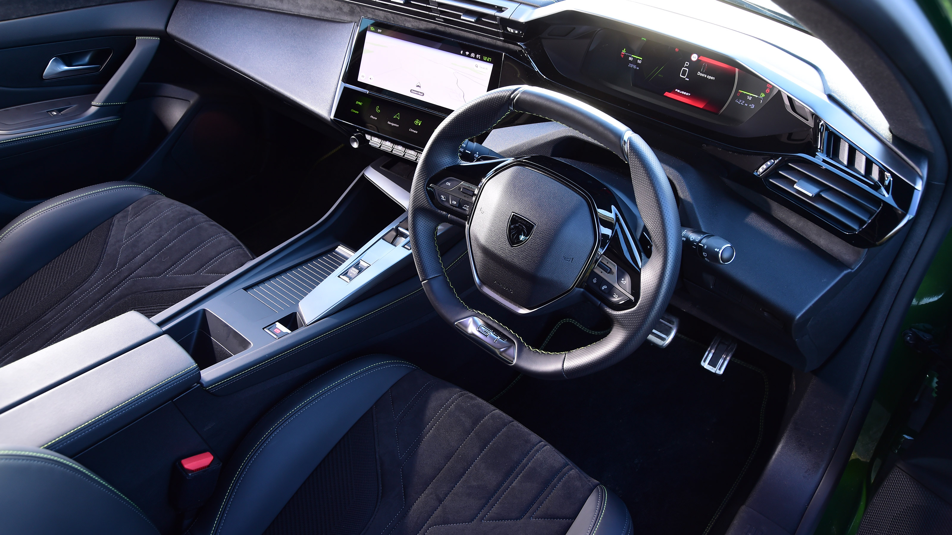 New Peugeot 308 diesel - dash