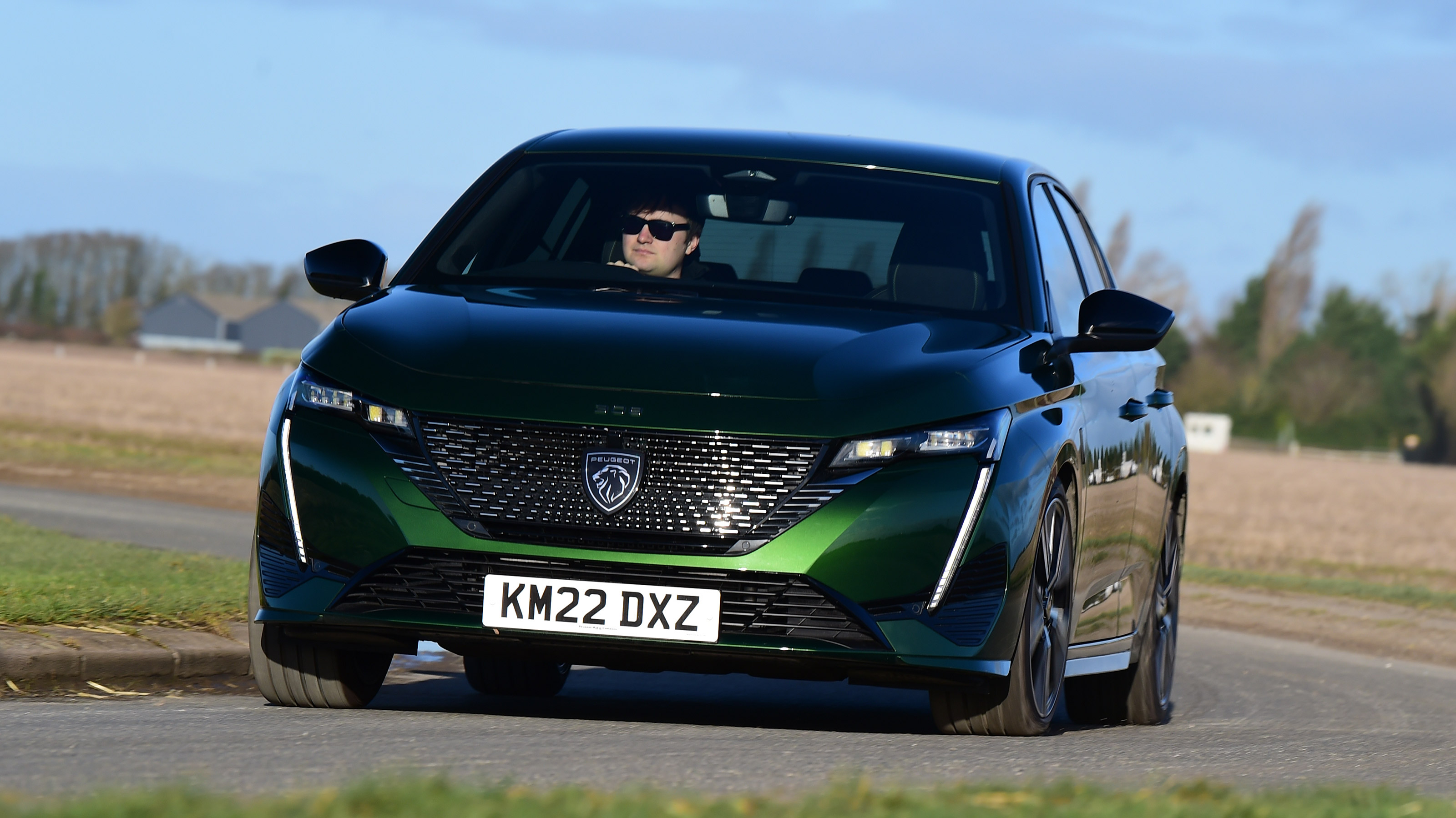 New Peugeot 308 diesel - front cornering