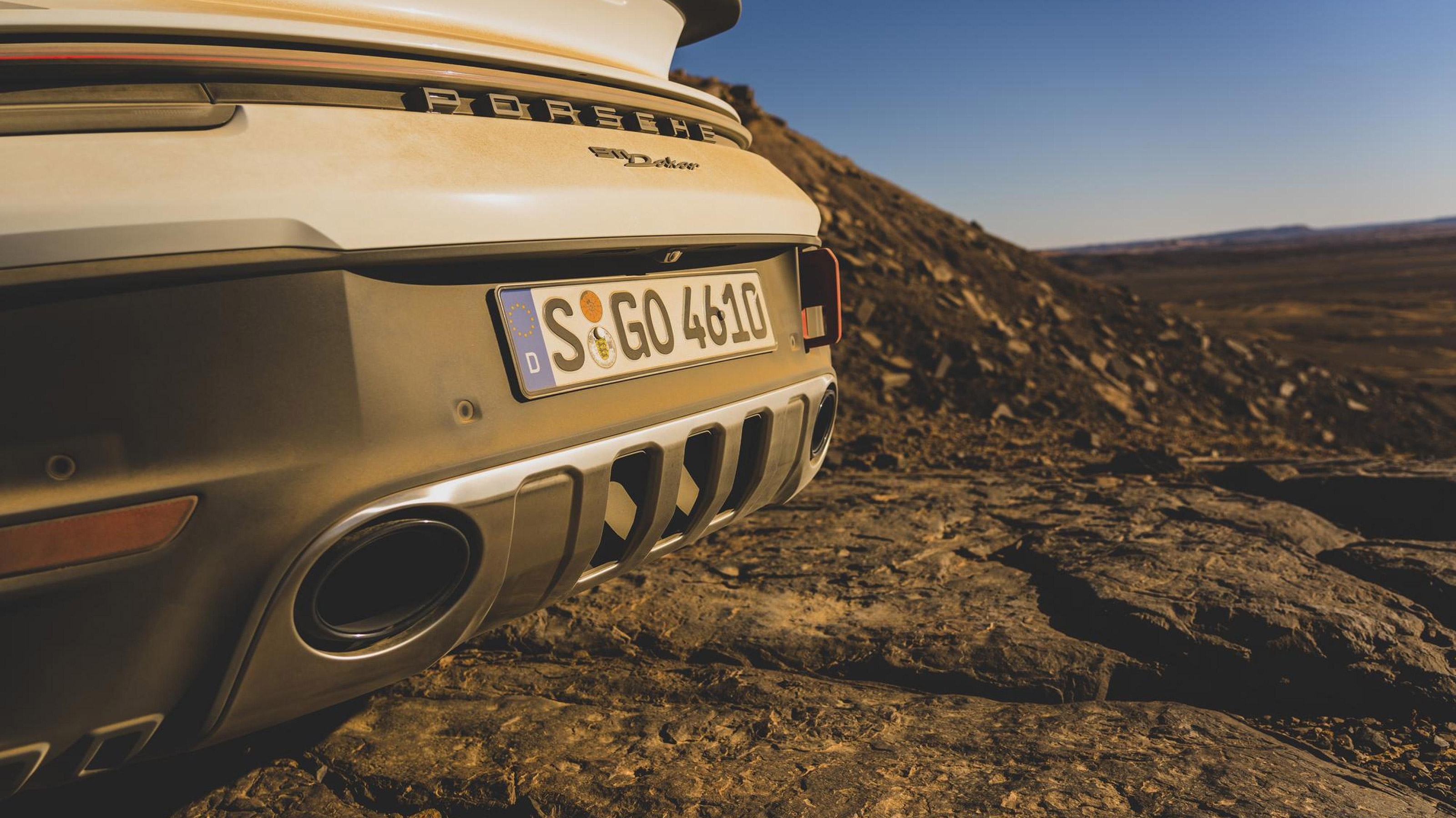 Porsche 911 Dakar - exhaust