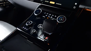 Range Rover Sport P510e - interior detail