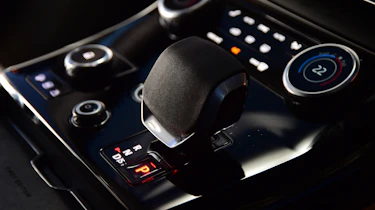 Range Rover Sport P510e - transmission
