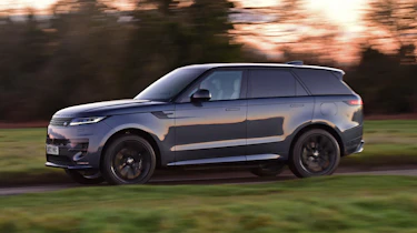 Range Rover Sport P510e - side