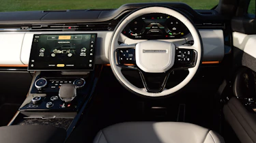 Range Rover Sport P510e - dash