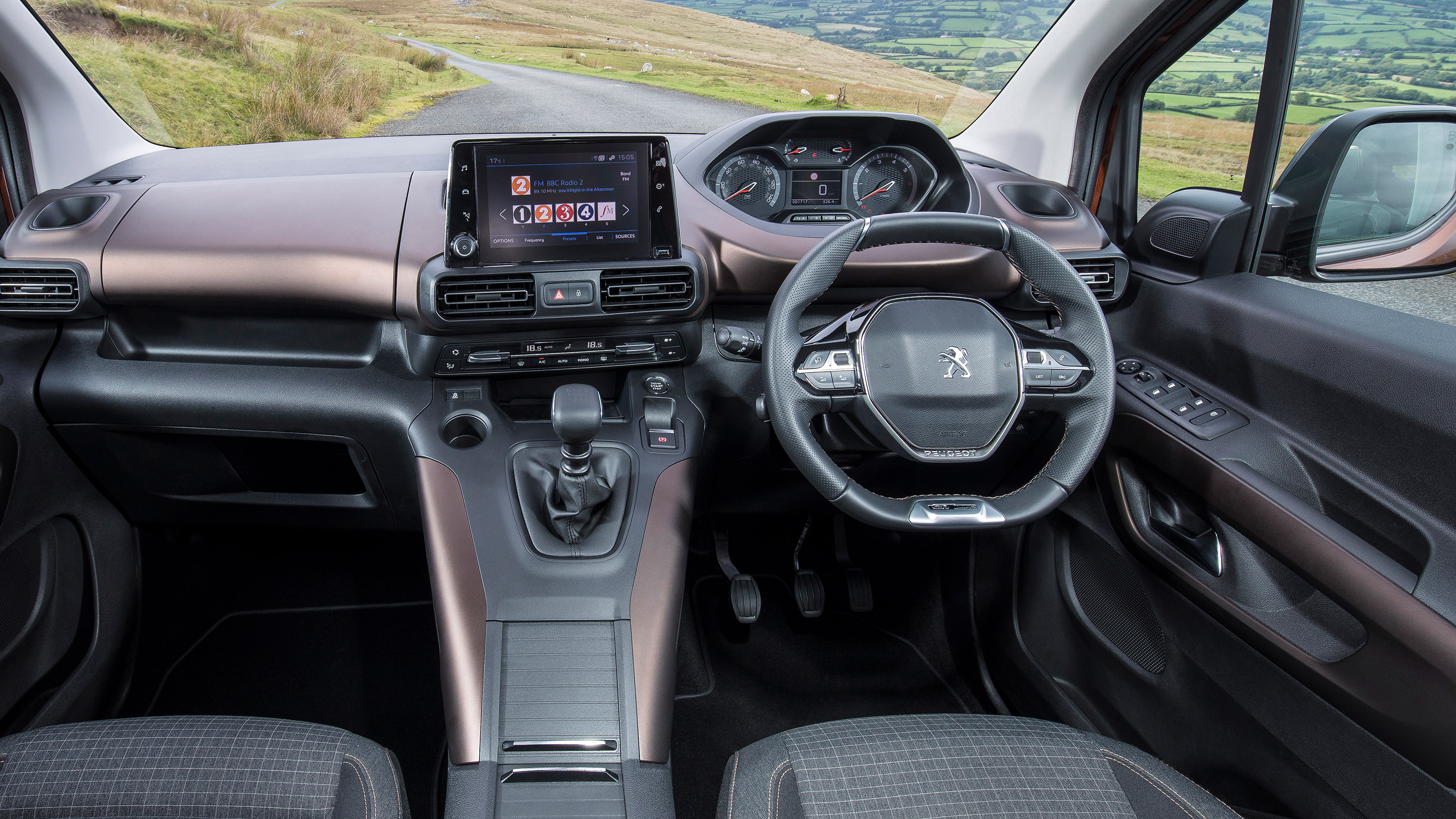 Used Peugeot Rifter - dash