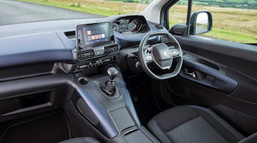 Used Peugeot Rifter - cabin