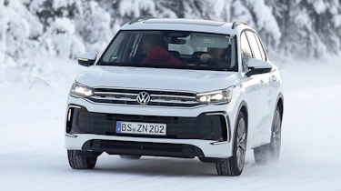 Volkswagen Tiguan (winter testing) - front