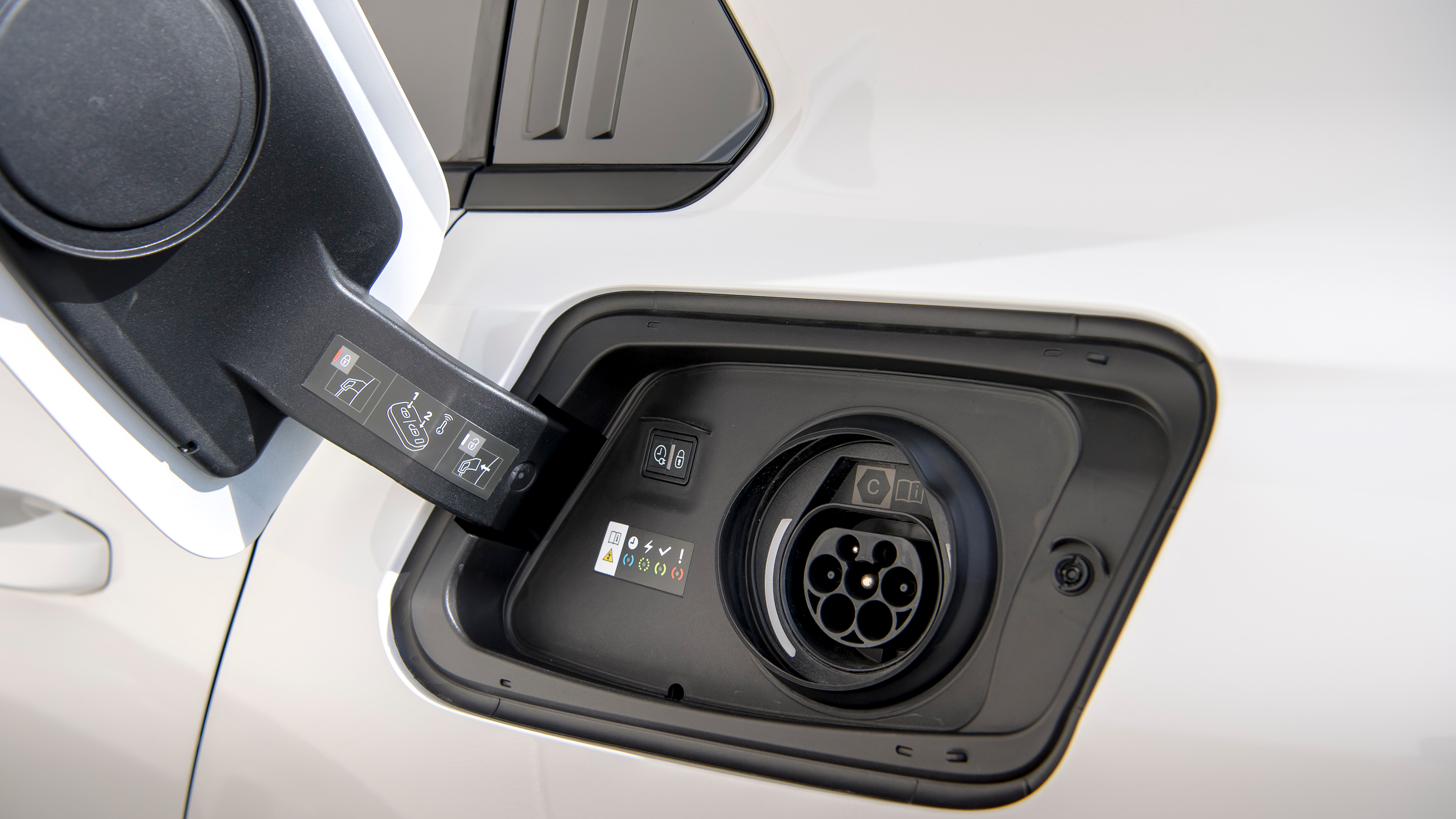 Vauxhall Astra GSe - charging socket