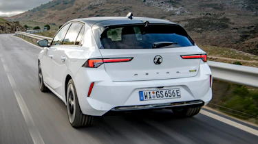 Vauxhall Astra GSe - rear tracking