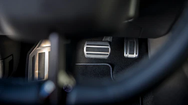 Vauxhall Astra Sports Tourer GSe - pedals